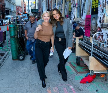 kelli giddish, mariska hargitay, law and order svu filming