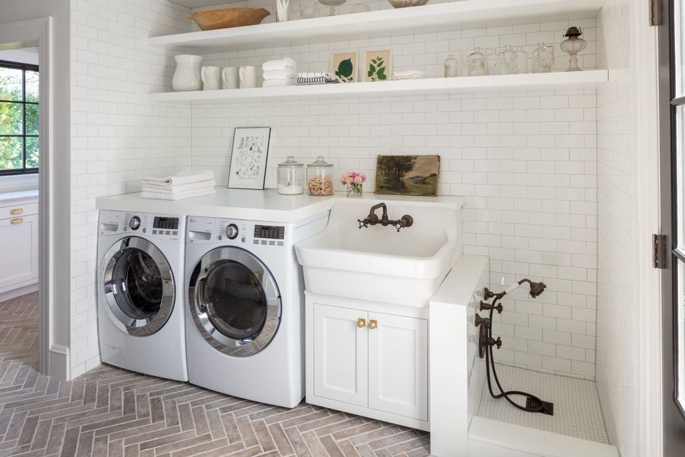 Laundry room, Washing machine, Major appliance, Laundry, Room, Home appliance, Clothes dryer, Shelf, Furniture, Material property, 