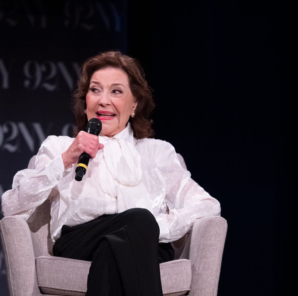 kelly bishop in conversation