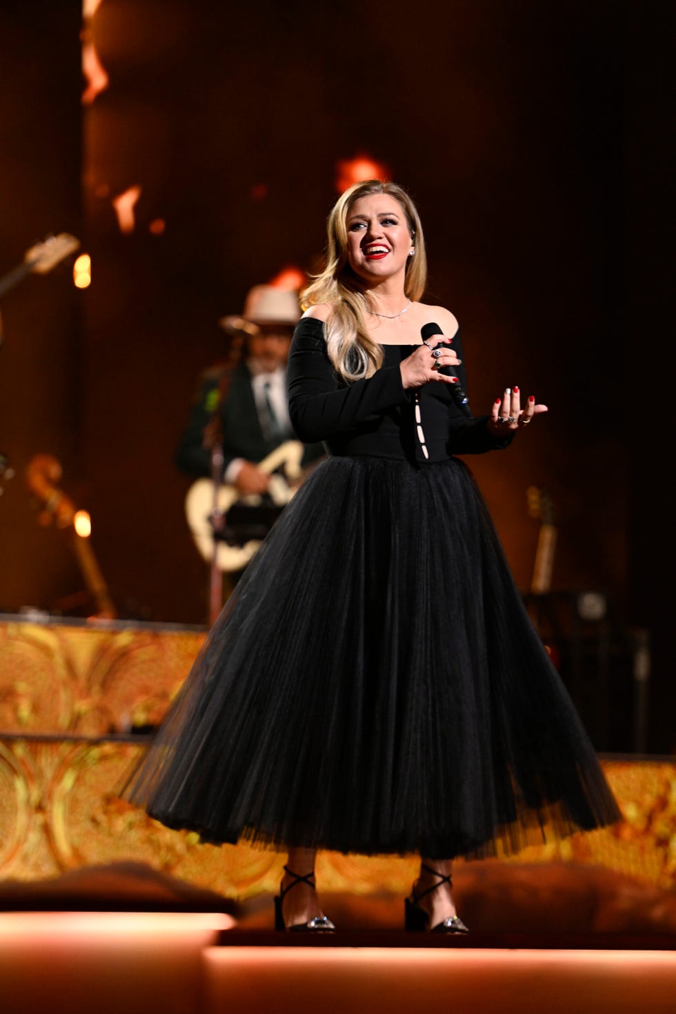 kelly clarkson 2023 fashion black cutout dress instagram