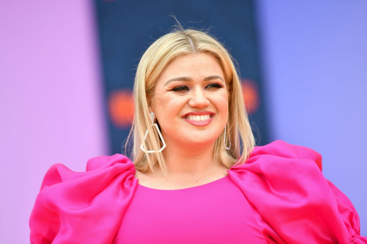 Kelly Clarkson Attends UglyDolls Premiere With Her Husband and Four Kids