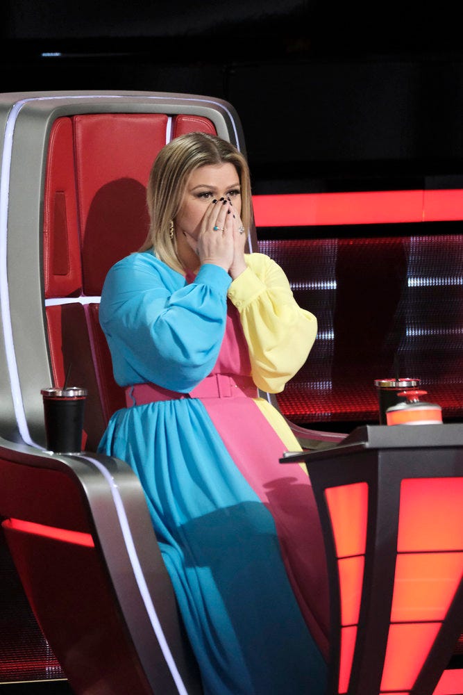 Kelly Clarkson's Dress on The Voice Had Everyone Talking