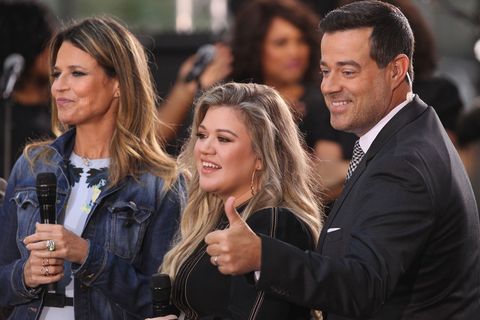 Kelly Clarkson Performs On NBC's 'Today'
