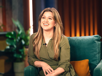 kelly clarkson net worth 2025