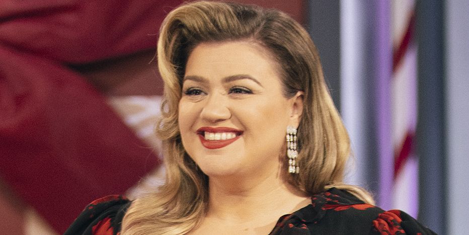 Kelly Clarkson Fans Can’t Handle the Singer’s Exciting Christmas Music News on Instagram