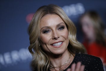 Kelly Ripa at the 12th Annual CNN Heroes: An All-Star Tribute