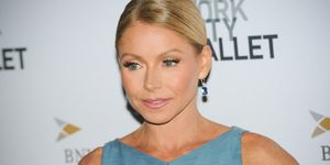 kelly ripa’s controversial comment about thanksgiving will surely fire up the internet