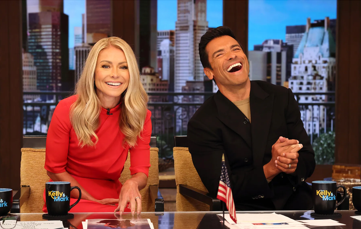 kelly ripa mark consuelos bird watching hobby