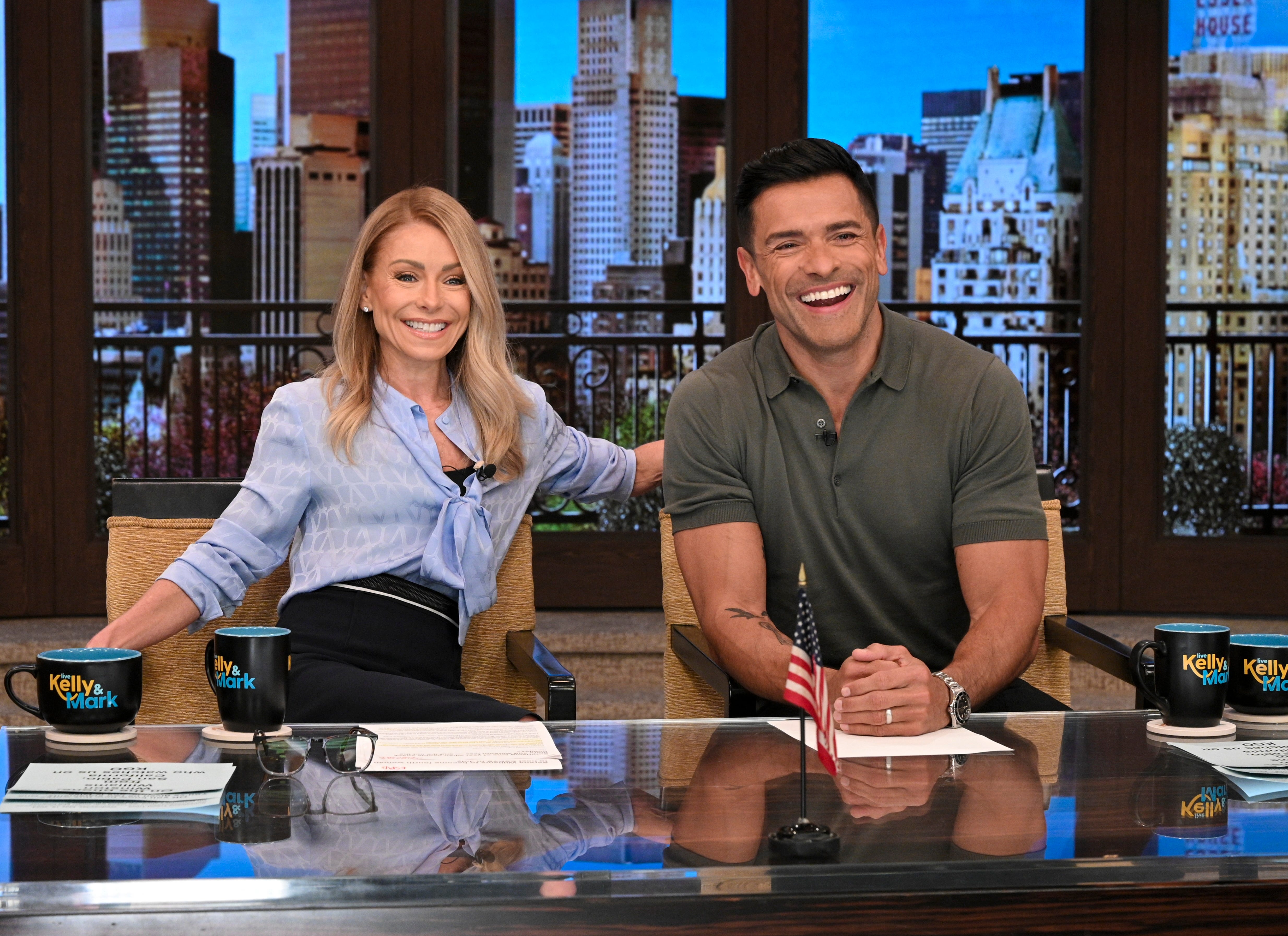 Mark Consuelos & Kelly Ripa’s Love Story Is Better Than A Rom-Com