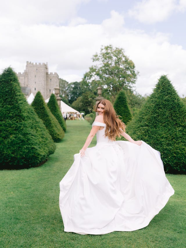 kelly dawn wedding