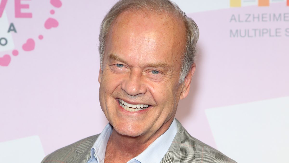 preview for Exclusive: Kelsey Grammer says "timeless" Frasier won't need updating for 2019