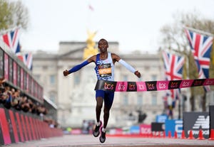 london, england april 23 kelvin kiptum of kenya crosses the finish line to win the elite mens marathon during the 2023 tcs london marathon on april 23, 2023 in london, england photo by alex davidsongetty images