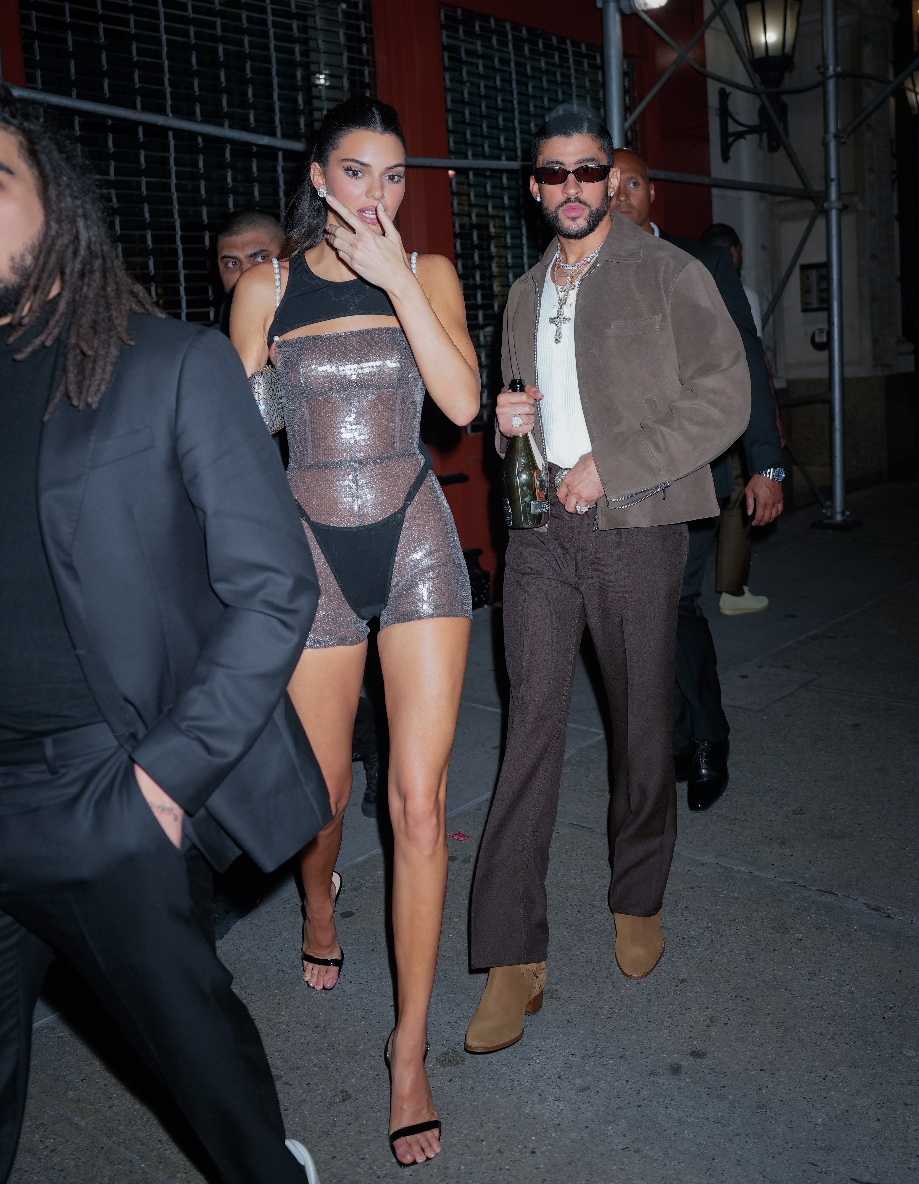 Is Bad Bunny's new song Un Preview all about Kendall Jenner? The