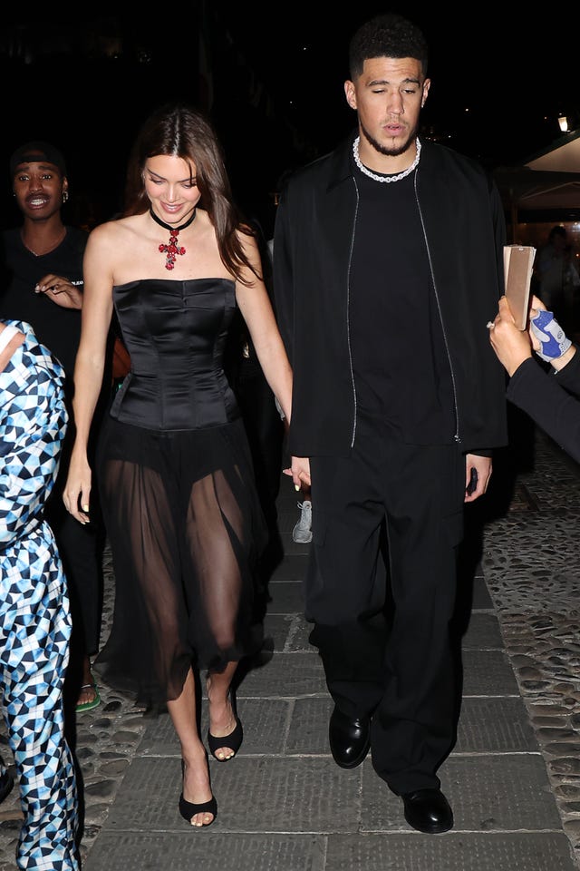 Kendall Jenner and Devin Booker Couple Dressed In Two Polar Opposite ...