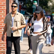 Các cuộc thăm dò người nổi tiếng ở New York City - 12 tháng 9 năm 2021 celebrity sightings in new york city september 12, 2021