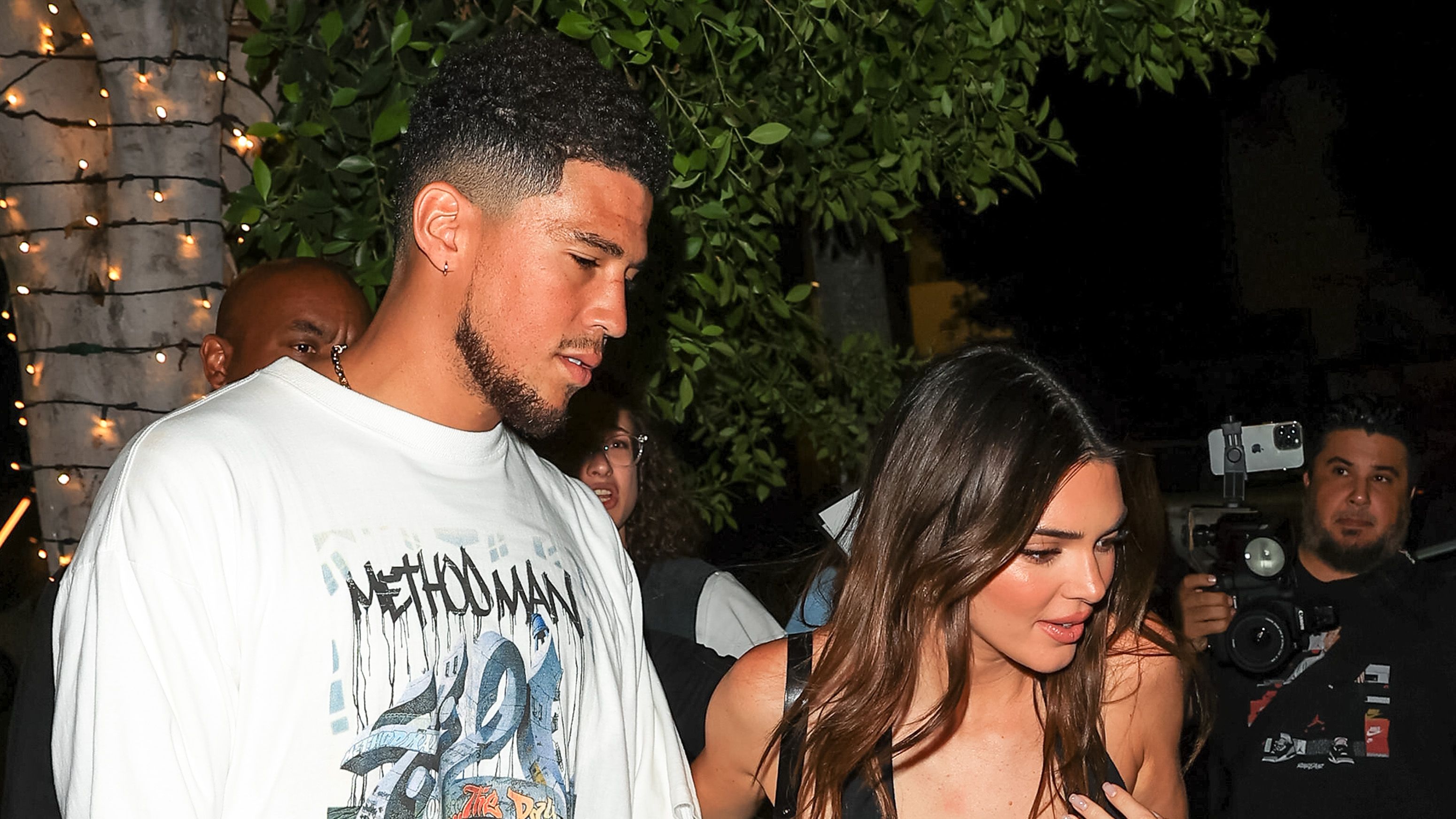 Kendall Jenner Wears Boyfriend Devin Booker's Phoenix Suns Hoodie