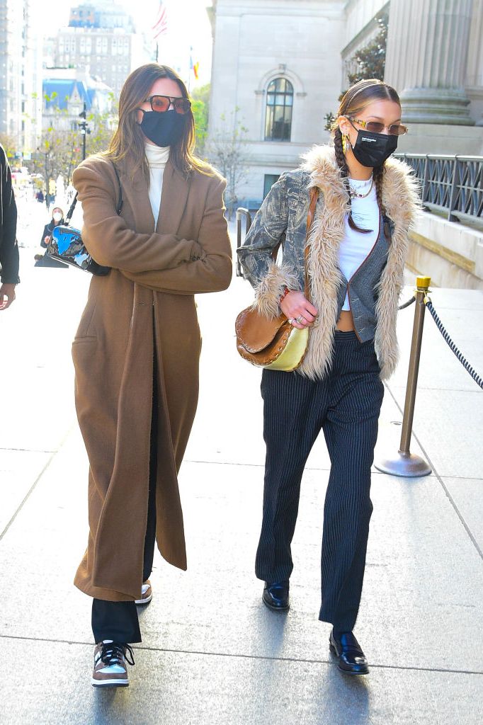 celebrities wearing masks coronavirus