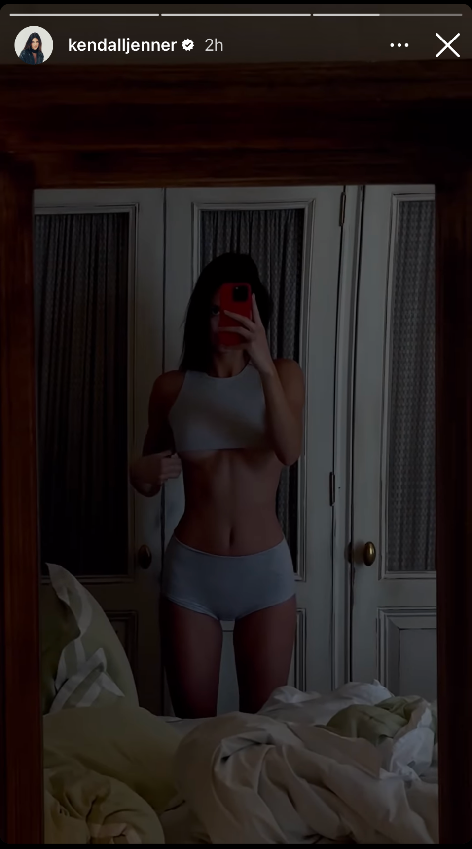 Kendall Jenner wears the shortest crop top we've ever seen - Cosmopolitan UK