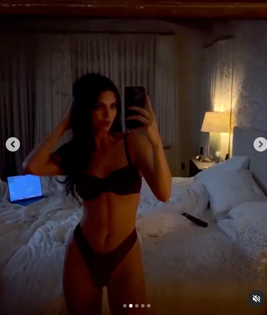 kendall jenner black lingerie