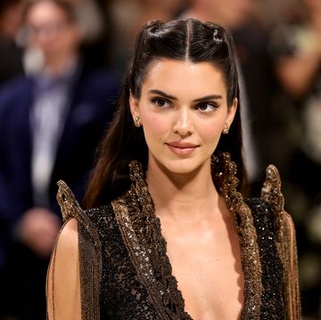 new york, new york may 06 kendall jenner attends the 2024 met gala celebrating sleeping beauties reawakening fashion at the metropolitan museum of art on may 06, 2024 in new york city photo by theo wargogathe hollywood reporter via getty images