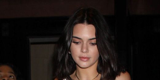 Kendall Jenner Casually Peeped Her Underboob