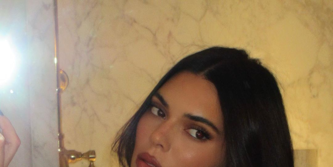 Kendall Jenner Glows In Topless Mirror Selfies Flipboard