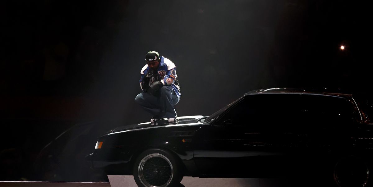 ケンドリック・ラマー、伝説のアメ車「GNX」とともにスーパー