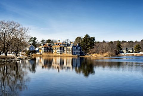 kennebunkport maine mansion on the water