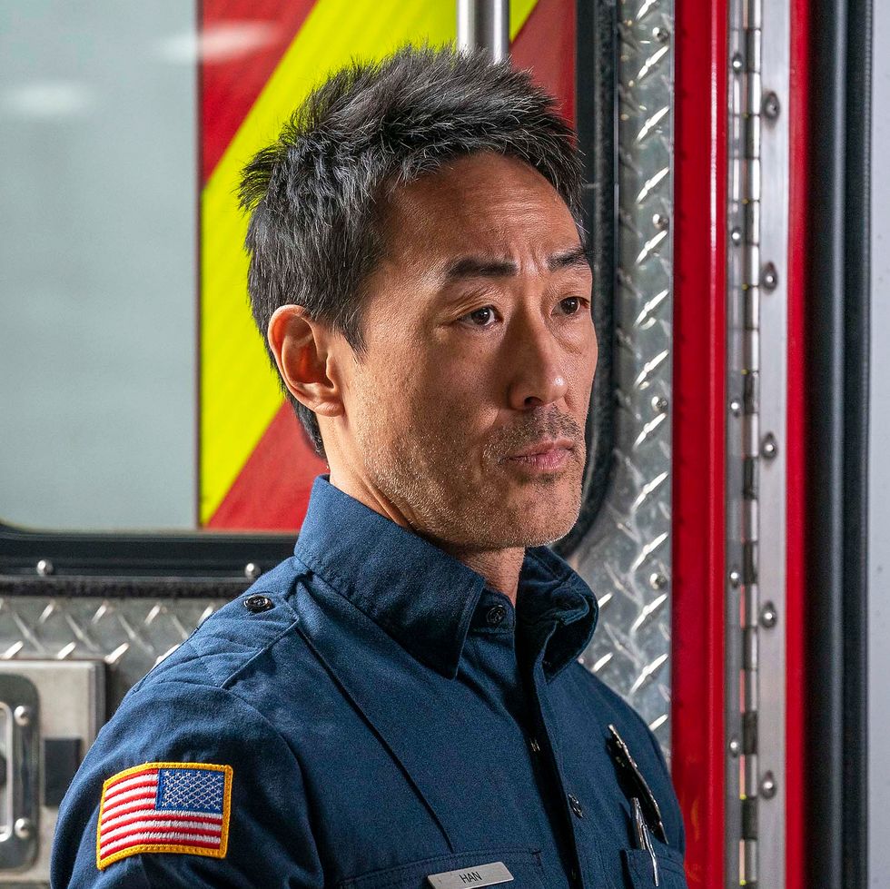 Kenneth Choi als Schornstein, 911 Staffel 4