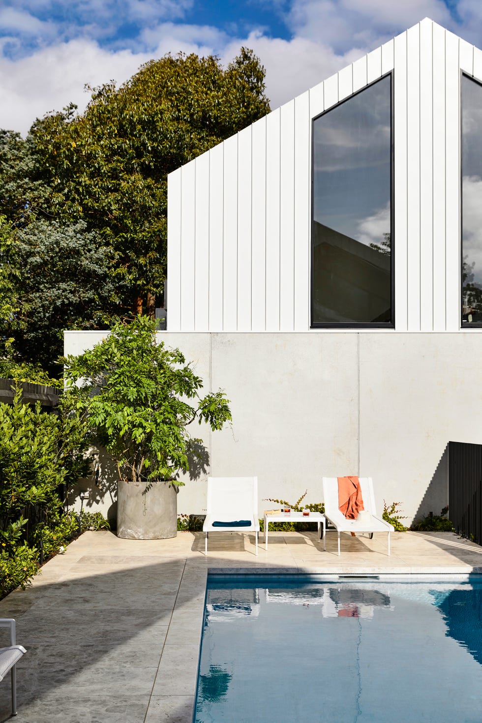 scandizzo concrete house by kennon