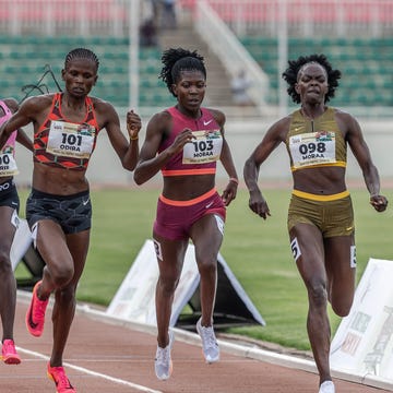 Sorpresa en Kenia: una atleta mejora su marca por 12 segundos y gana a la campeona del mundo de 800 metros El caso de Lilian Odira da la vuelta al mundo: mejora su marca por 12 segundos en una temporada y gana a la campeona del mundo de 800 metros, Mary Moraa, en los trials olímpicos de Kenia