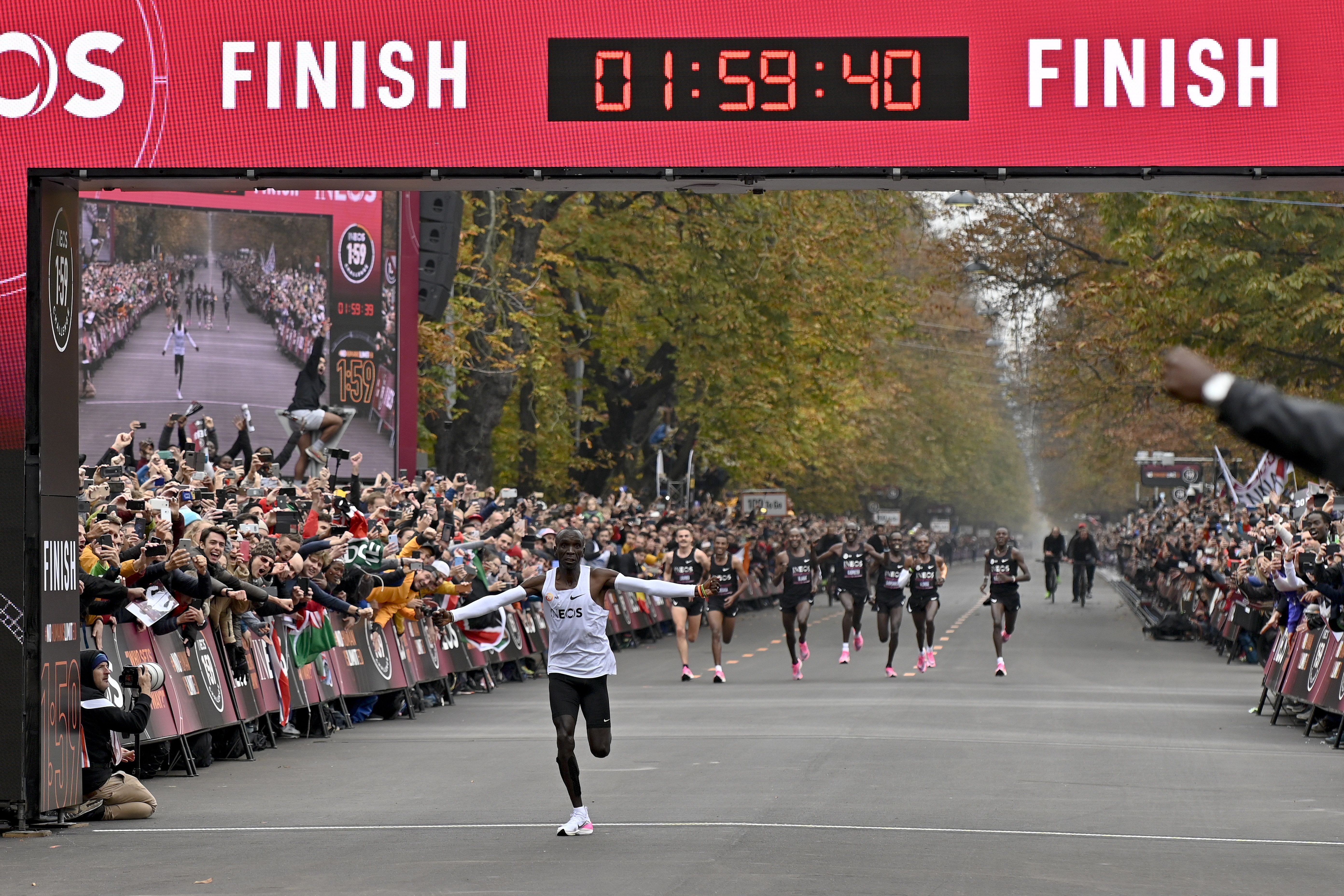 topshot athletics marathon austria kenya