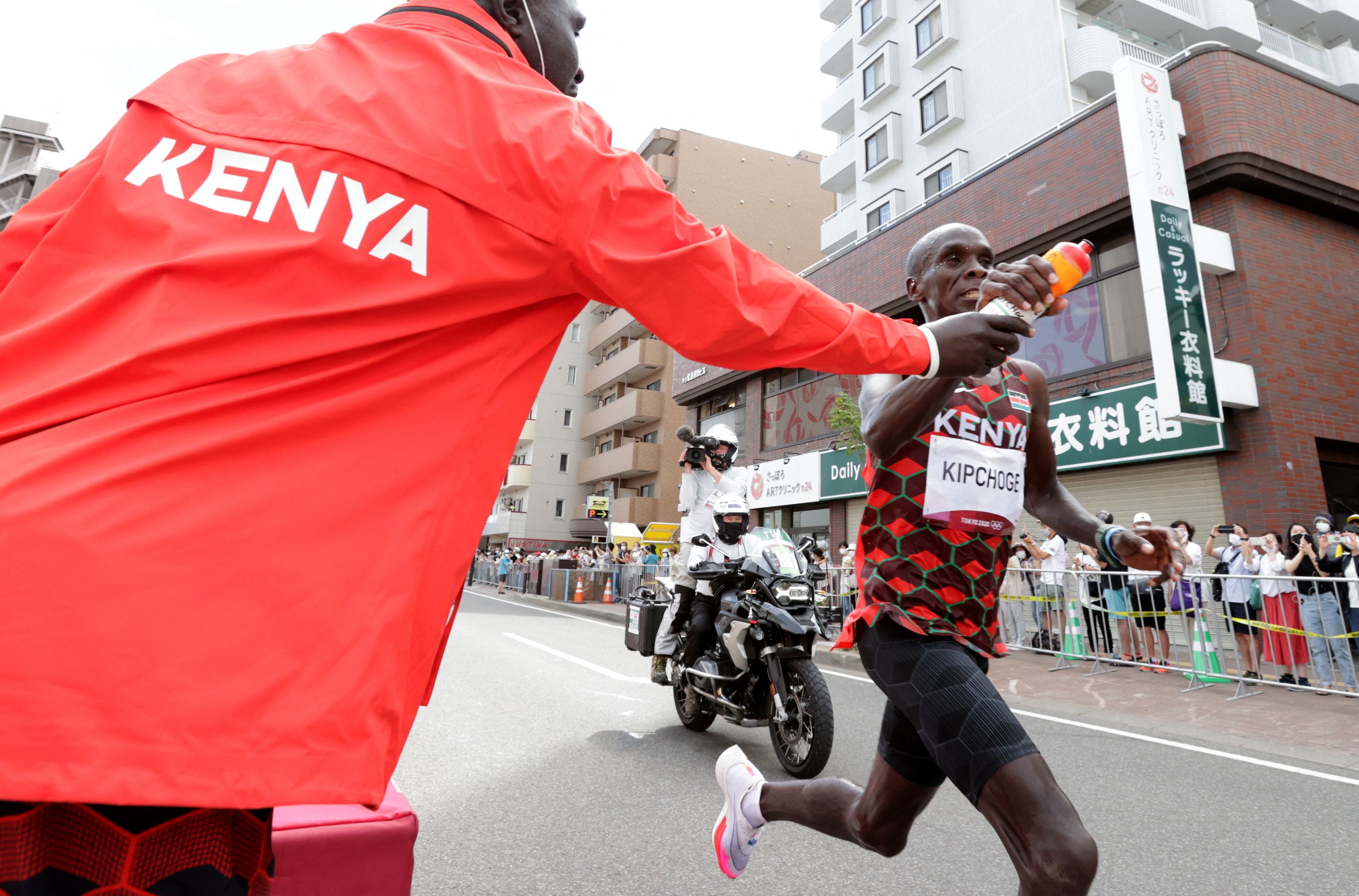 Why Everyone Is Obsessed With Eliud Kipchoge's Bottle Man, the True Hero of Berlin