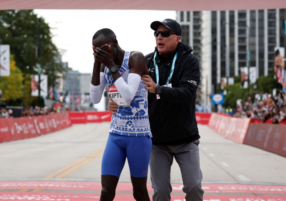 kelvin kiptum bate el record mundial de eliud kipchoge en chicago