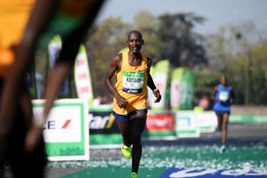 samuel kosgei, ganador del maratón de barcelona 2021, muere en un accidente