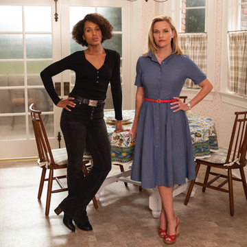 Kerry Washington y Reese Witherspon en "Little Fires Everywhere", de Amazon Prime Video kerry washington y reese witherspon en "little fires everywhere", de amazon prime video