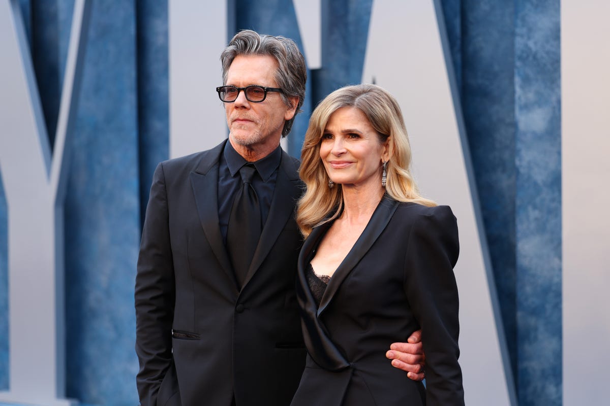 Kevin Bacon and Kyra Sedgwick Win the Internet with 'Kiss the Girl' # ...