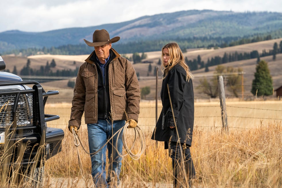 kevin costner piper perabo yellowstone season 4