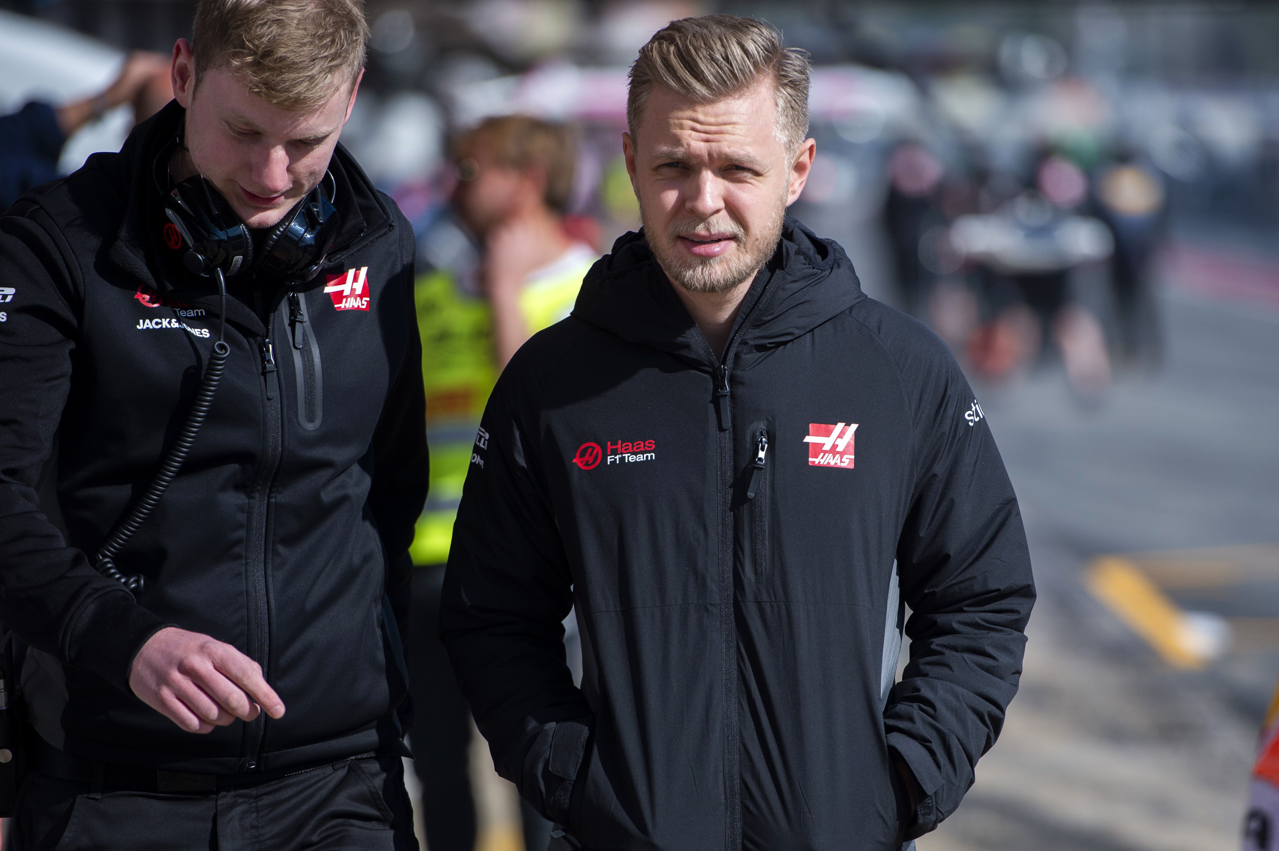 Haas f1 rain on sale jacket