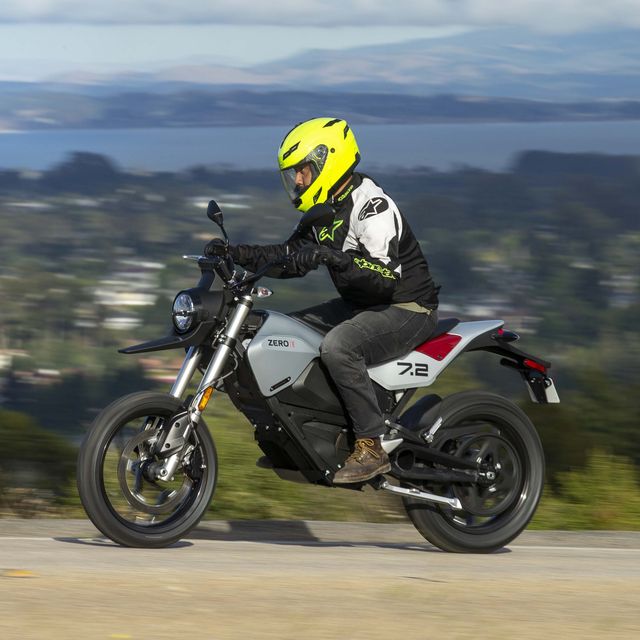 Zero Motorcycles FXE Is an Electric Commuter Rocket on Two Wheels