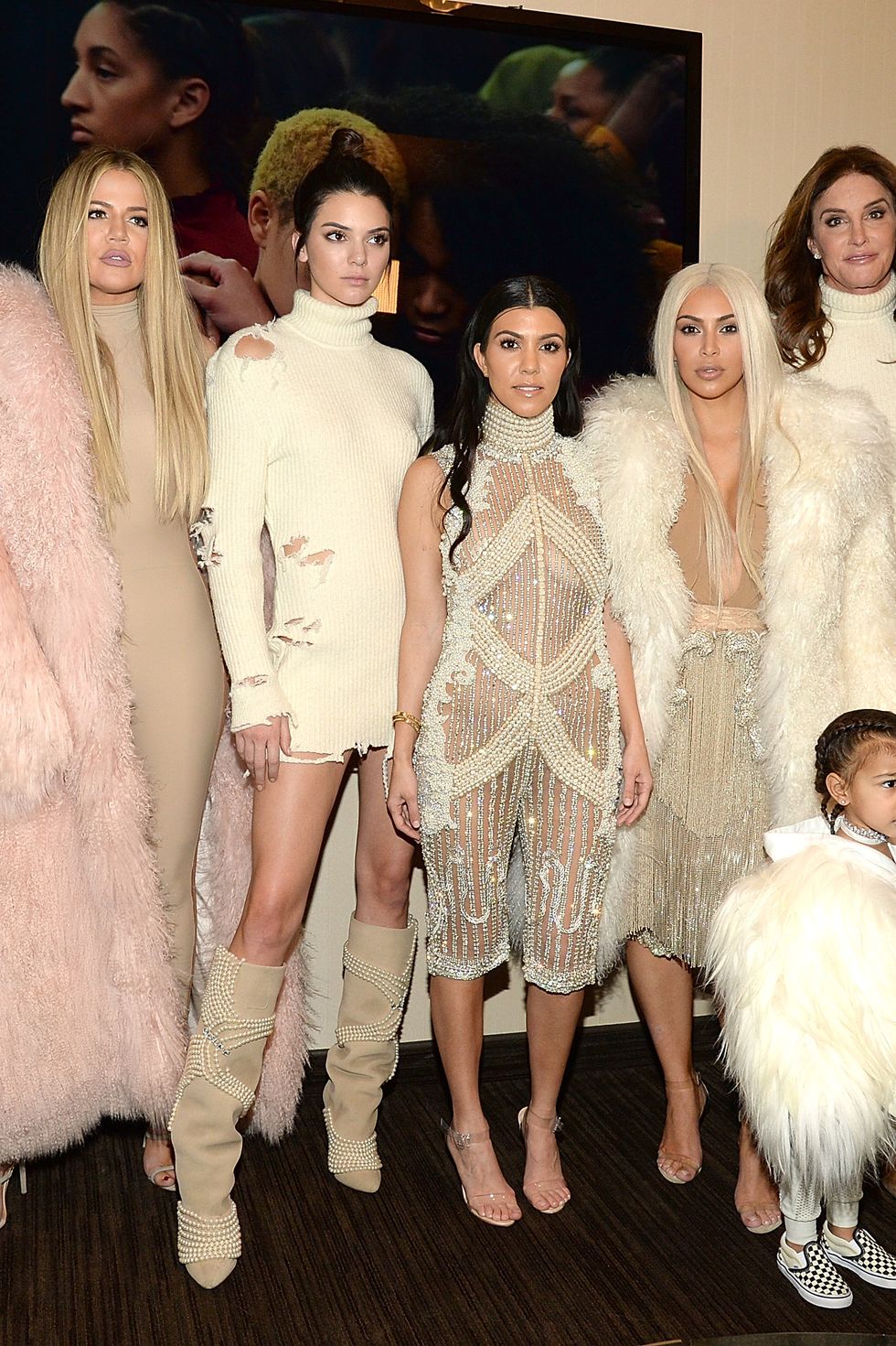 Kardashian & Jenners Wearing Mini Dresses: See Photos – Hollywood Life