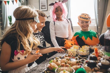 kids eating on halloween party