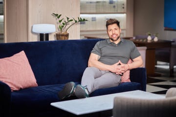 kike quintana, sobrino de ana rosa quintana, posa para su entrevista con la revista diez minutos