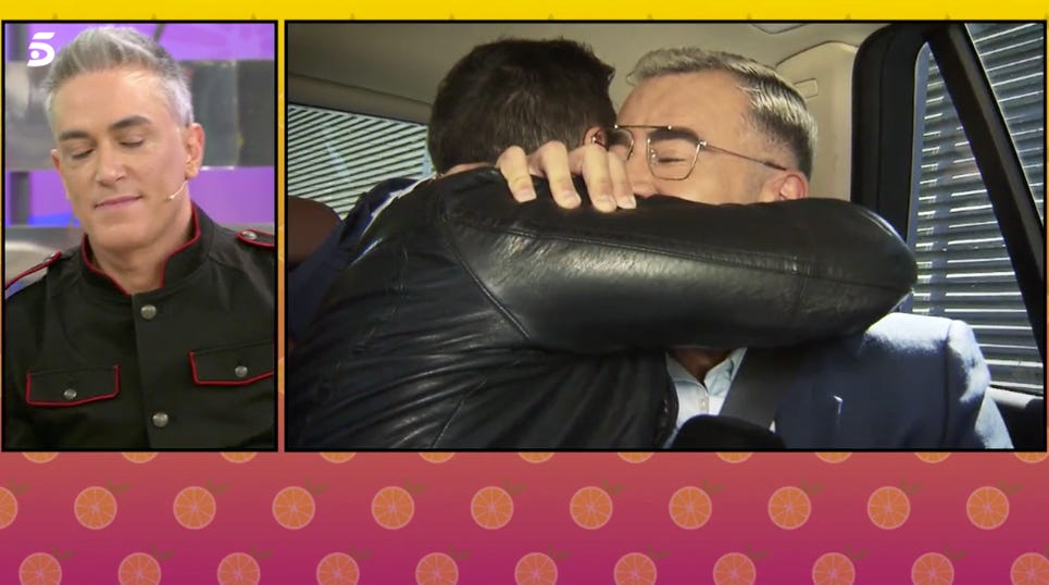 Jorge Javier, Omar Suárez, Sálvame, Jorge Javier se emociona en su vuelta a casa tras sufrir un ictus, Jorge Javier se emociona en su vuelta a casa, Las lágrimas de Jorge Javier al volver a su hogar tras su ictus, Las lágrimas de Jorge Javier al volver a su hogar tras sufrir un ictus, Jorge Javier se emociona con sus compañeros de 'Sálvame': "Tenía que llegar este momento, os quiero mucho"