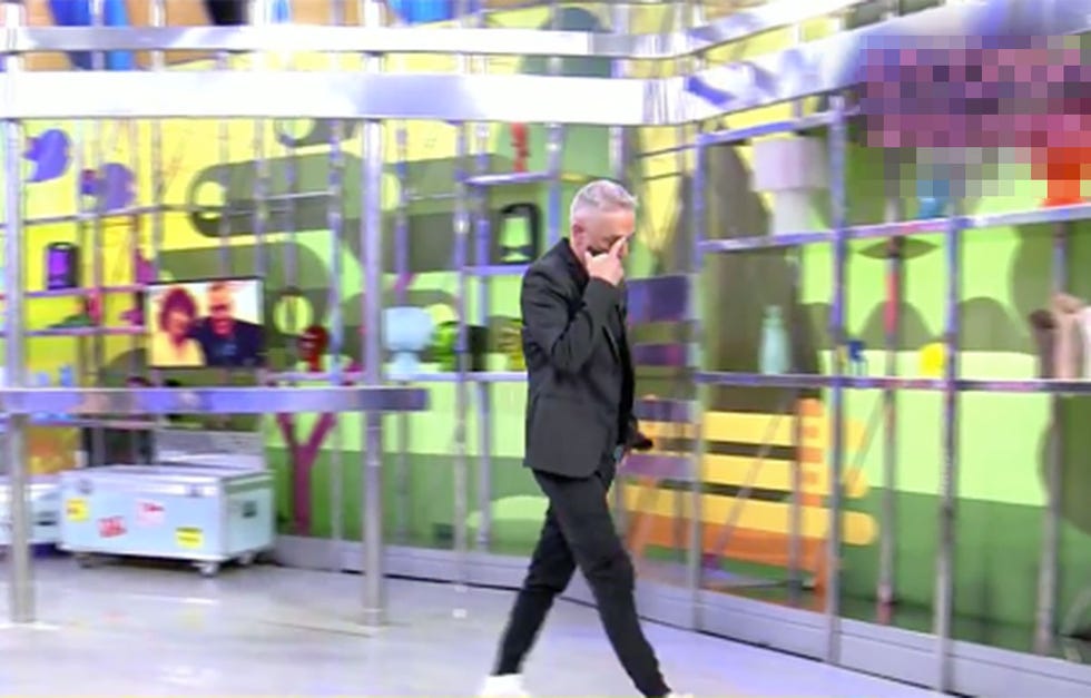 kiko hernández, en su peor momento, abandona el plató de 'sálvame' entre lágrimas