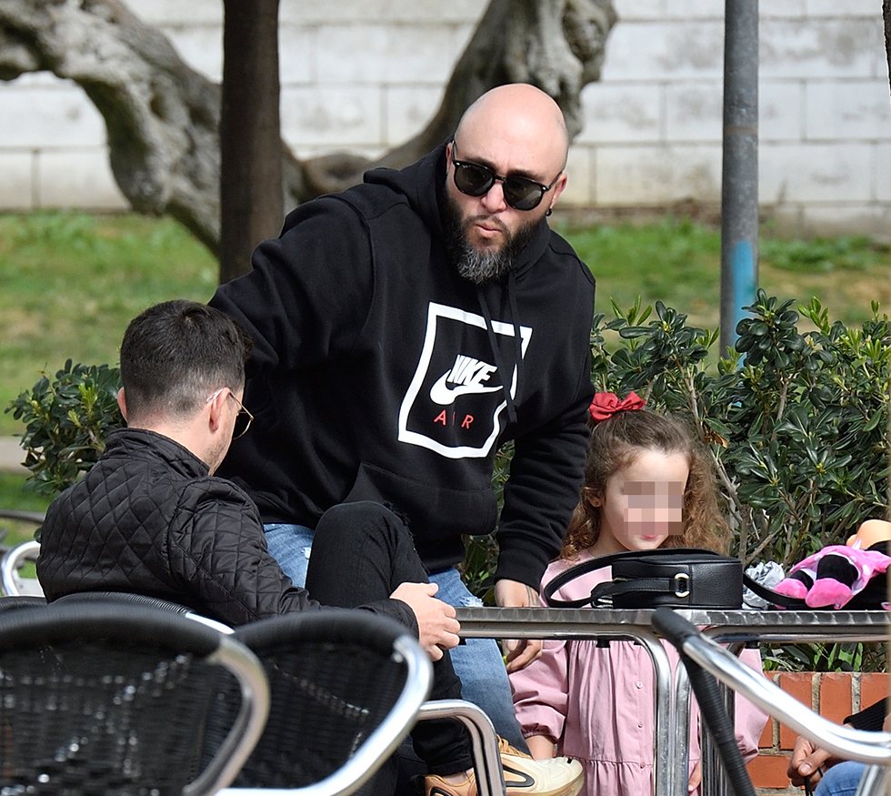 Kiko Rivera, el día de  su 36 cumpleaños, con su hija Ana