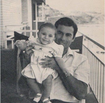 kiko rivera de pequeño junto a paquirri