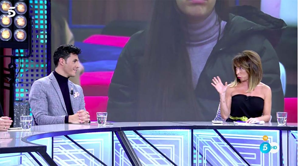 Kiko enfrentado con sus compañeros