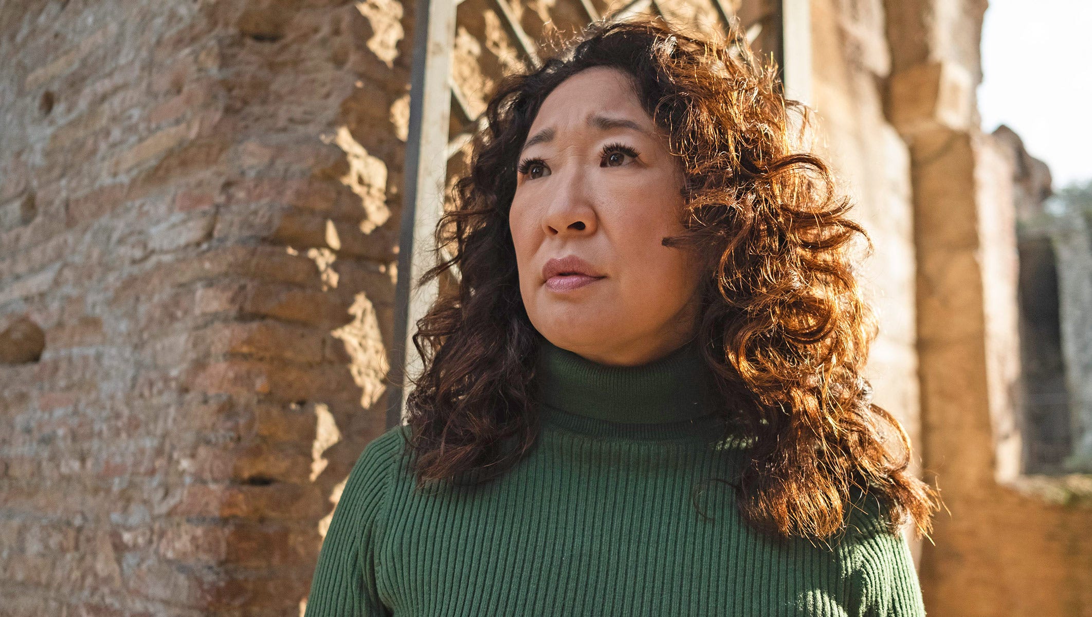 Sandra Oh, en una escena del final de la segunda temporada de 'Killing Eve'
