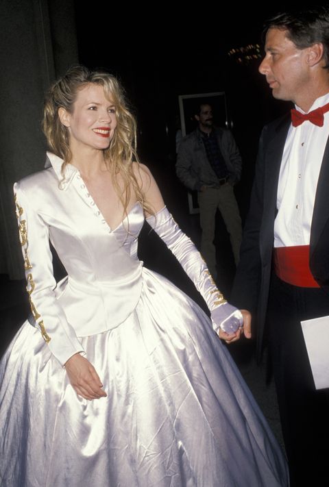 Oscars Outfits That Didn't Quite Work - Kim Basinger